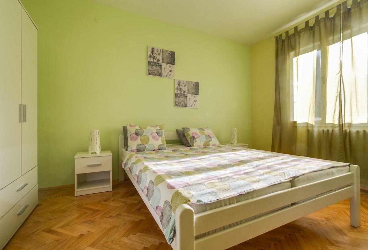 Apartment Lisa + Free Bikes Pula Exterior foto